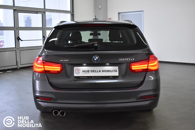 BMW 320d xDrive Touring Business Advantage